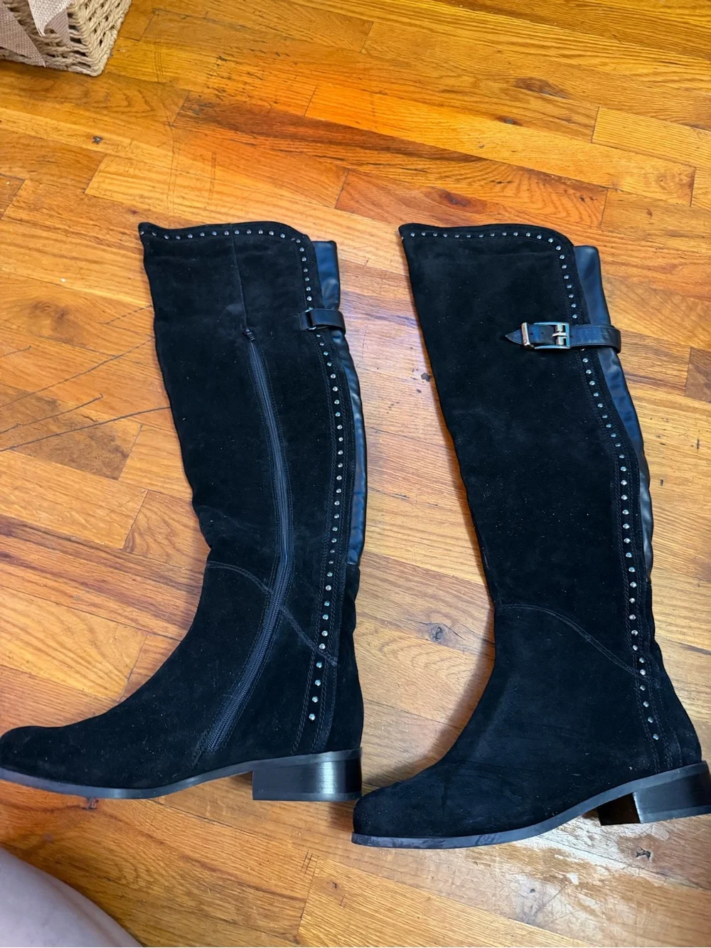 Van Eli Knee High Boots Women size 7 Suede Riding Boots - Classic Women's Style